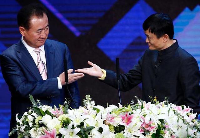 马云是如何对待“辞职员工”的，跟王健林对比，两者差距真大！