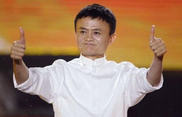 马云是如何对待“辞职员工”的，跟王健林对比，两者差距真大！